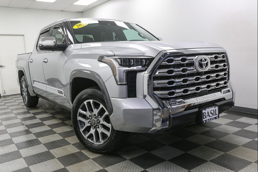 TOYOTA TUNDRA - 2