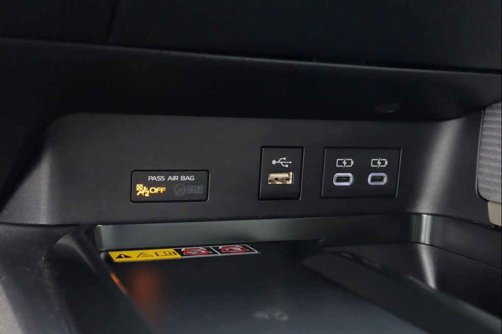 صورة مصغرة 26 لـ 2025 Toyota CAMRY SE