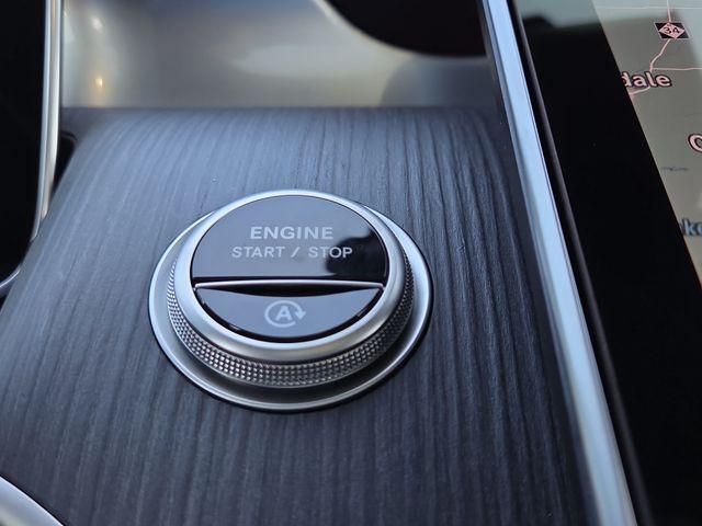 2026 Mercedes-BENZ GLC — миниатюра 11