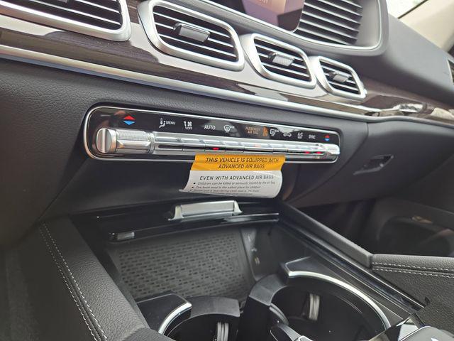 2026 Mercedes-BENZ GLE — миниатюра 15