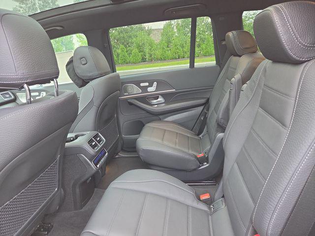 2026 Mercedes-BENZ GLS 缩略图 30