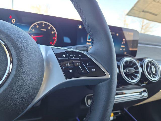 2026 Mercedes-BENZ GLB 缩略图 17