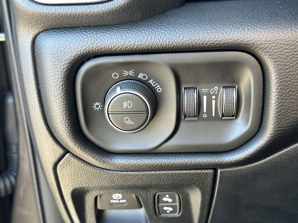 2026 RAM 1500 LARAMIE — миниатюра 25