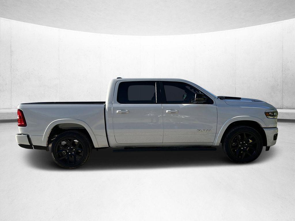 2026 RAM 1500 LARAMIE — фото 2