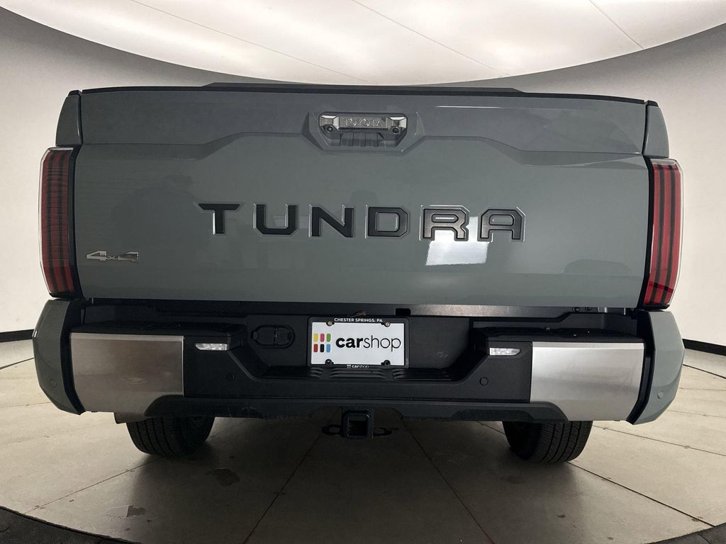 TOYOTA TUNDRA - 4