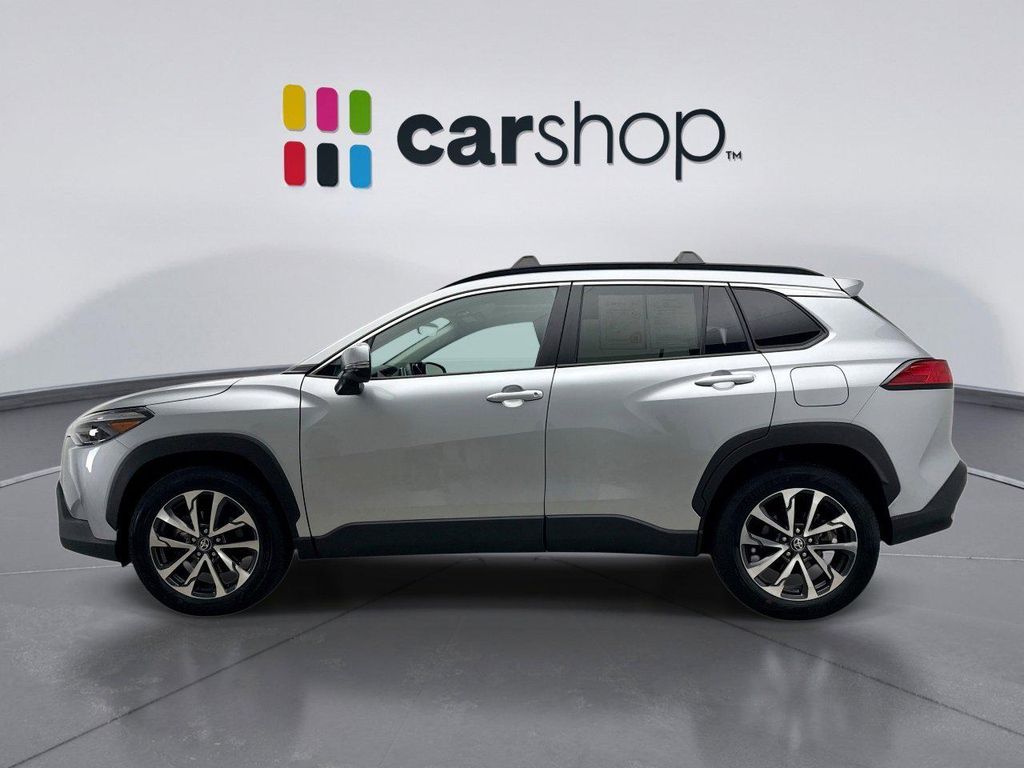 TOYOTA COROLLA CROSS - 2