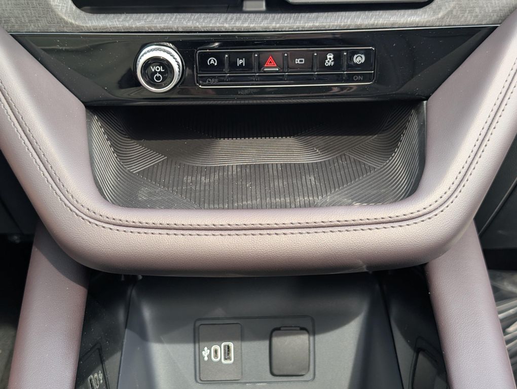 2026 FORD EXPLORER PLATINUM — миниатюра 26