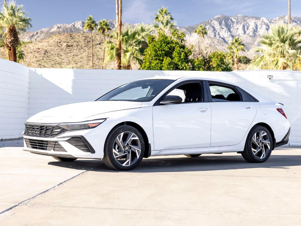 New 2025 Hyundai ELANTRA SEL Sport