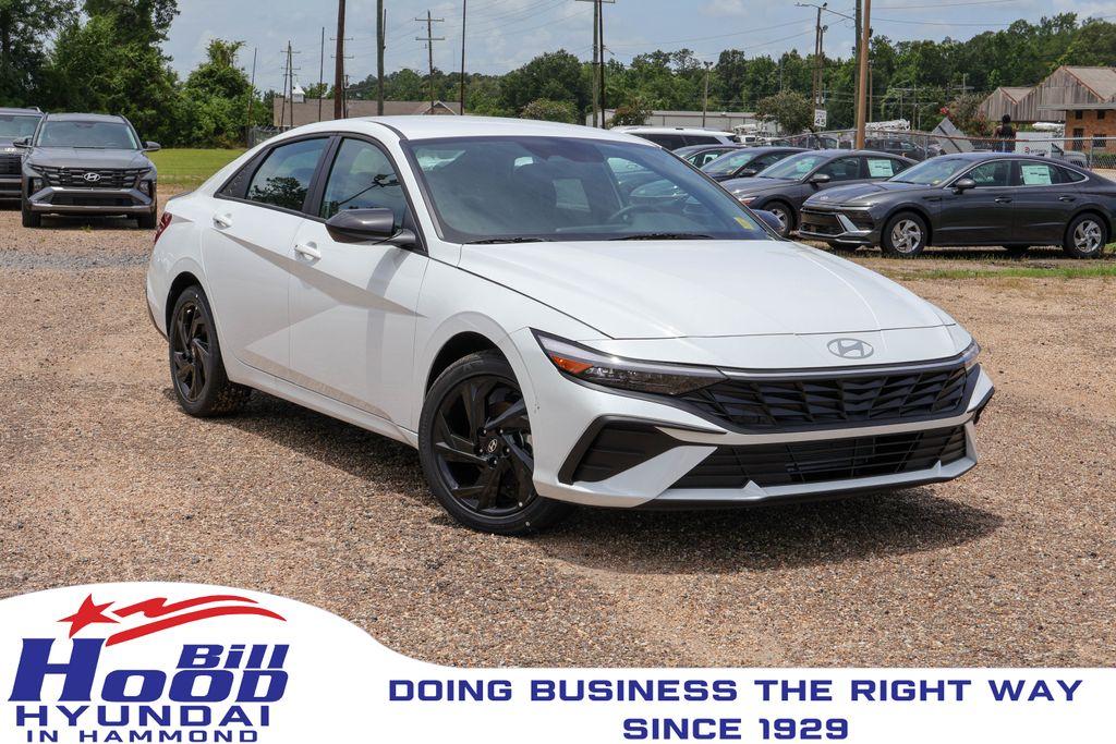 New 2026 Hyundai ELANTRA SEL Sport