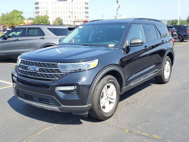 2024 FORD EXPLORER XLT photo 3