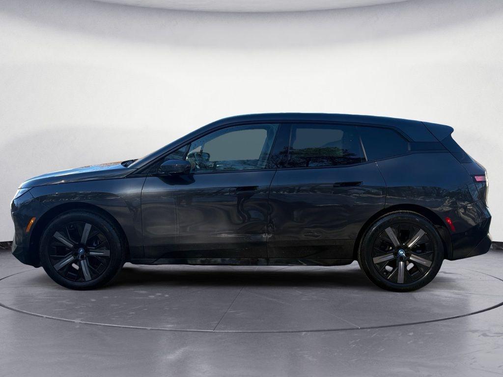2024 BMW IX XDRIVE50 — фото 2