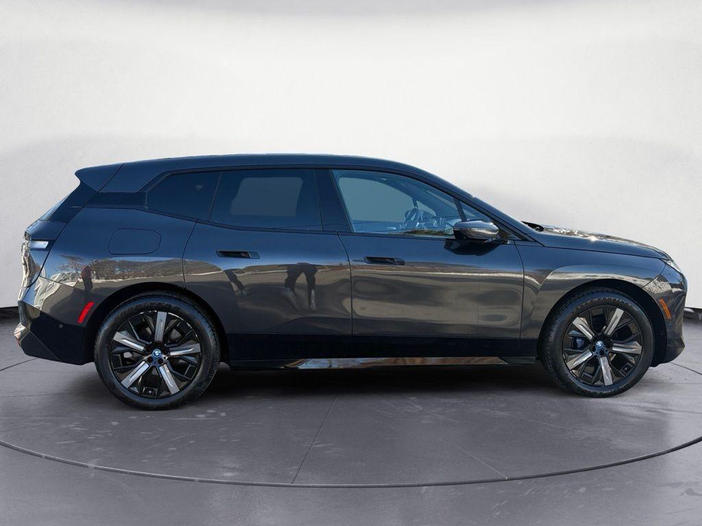 2024 BMW IX XDRIVE50 — фото 6