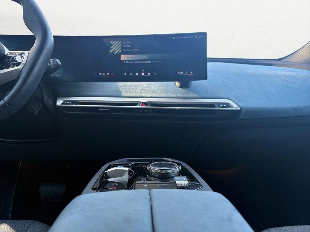 صورة مصغرة 14 لـ 2024 BMW IX XDRIVE50