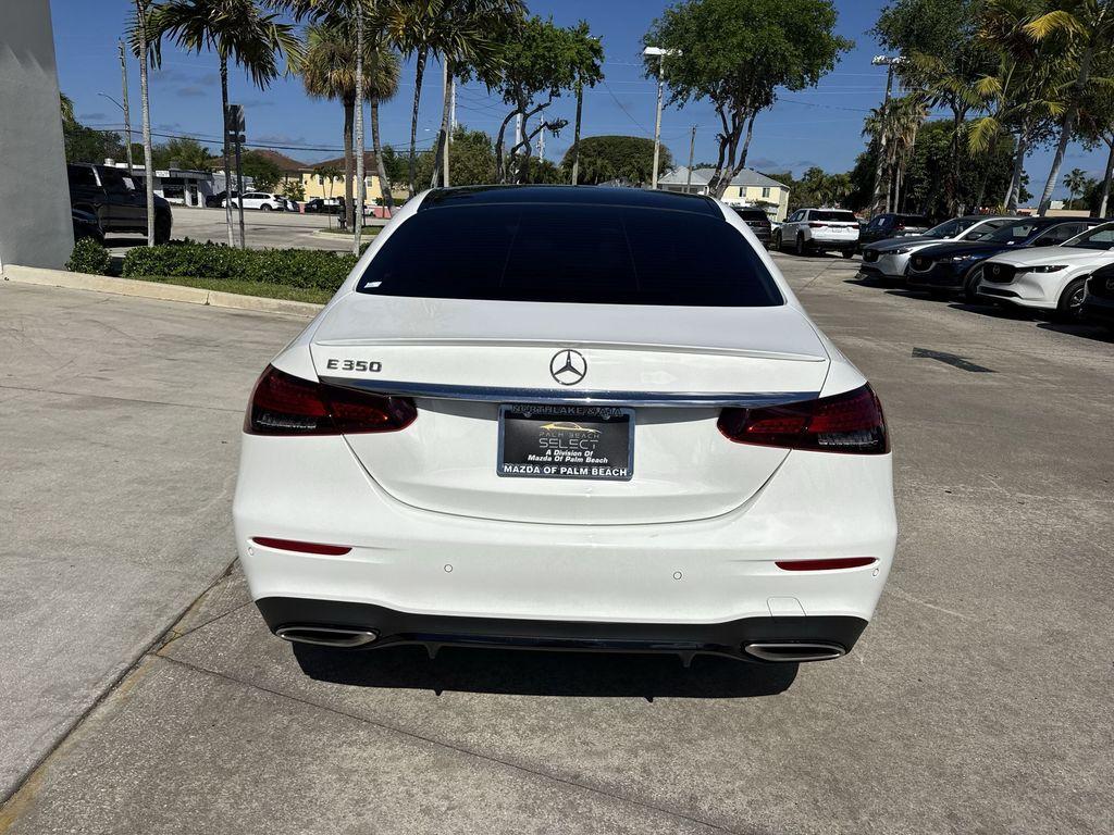 MERCEDES-BENZ E-CLASS - 2