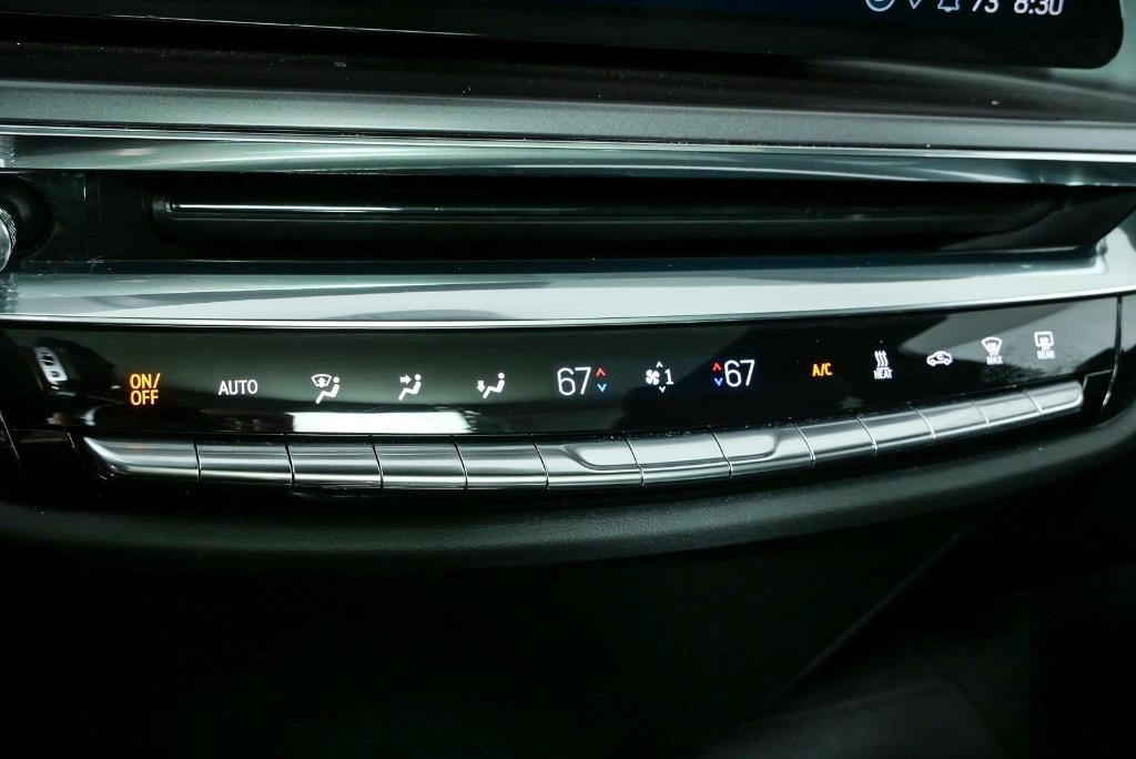 صورة مصغرة 15 لـ 2024 Cadillac LYRIQ TECH