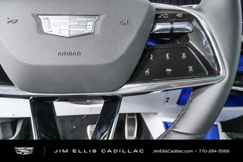 2027 Cadillac OPTIQ PREMIUM SPORT photo 10