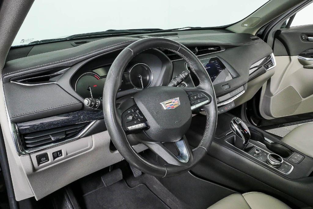 2023 Cadillac XT4 PREMIUM LUXURY — фото 4