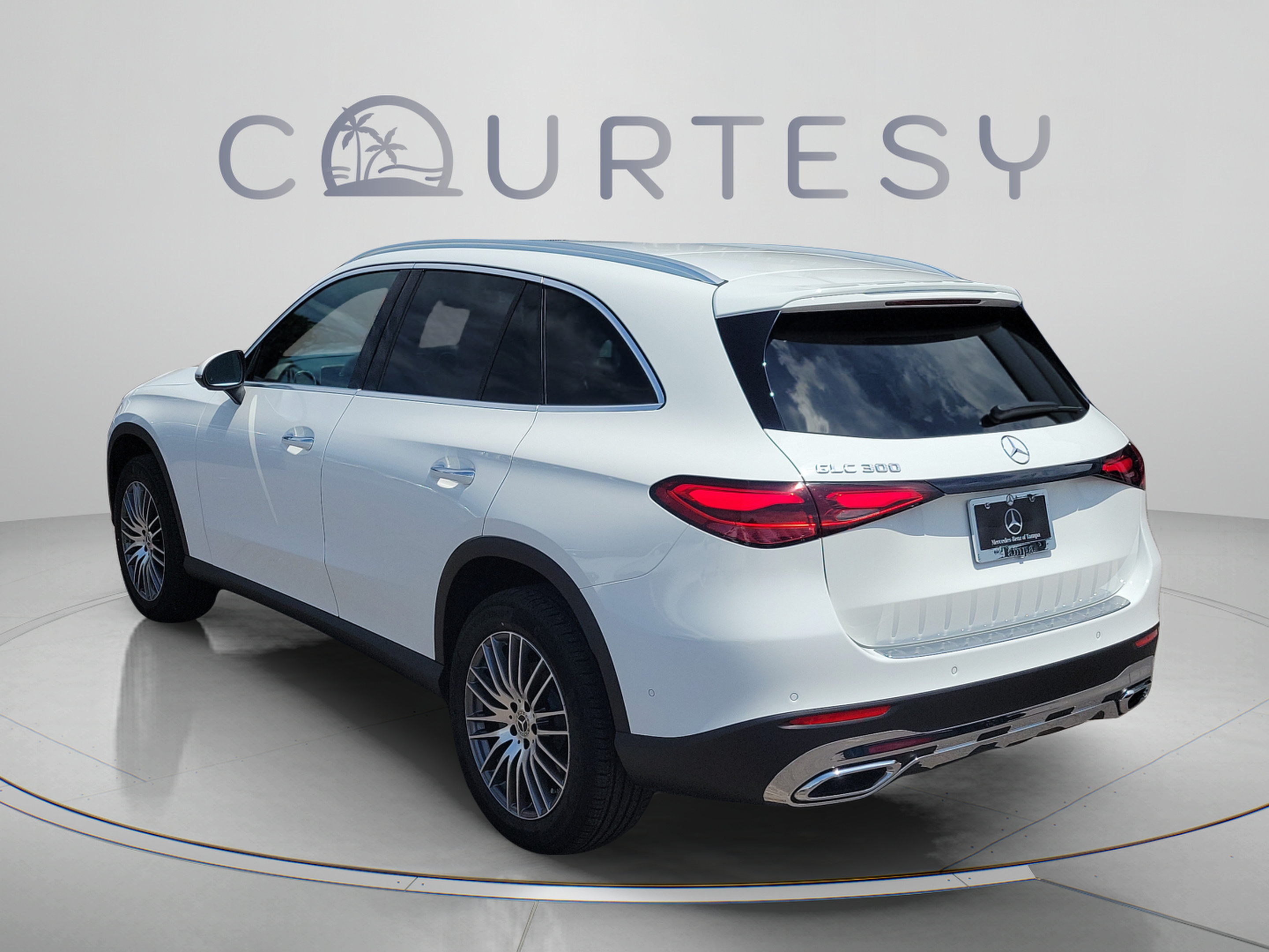 صورة 2 لـ 2026 Mercedes-BENZ GLC