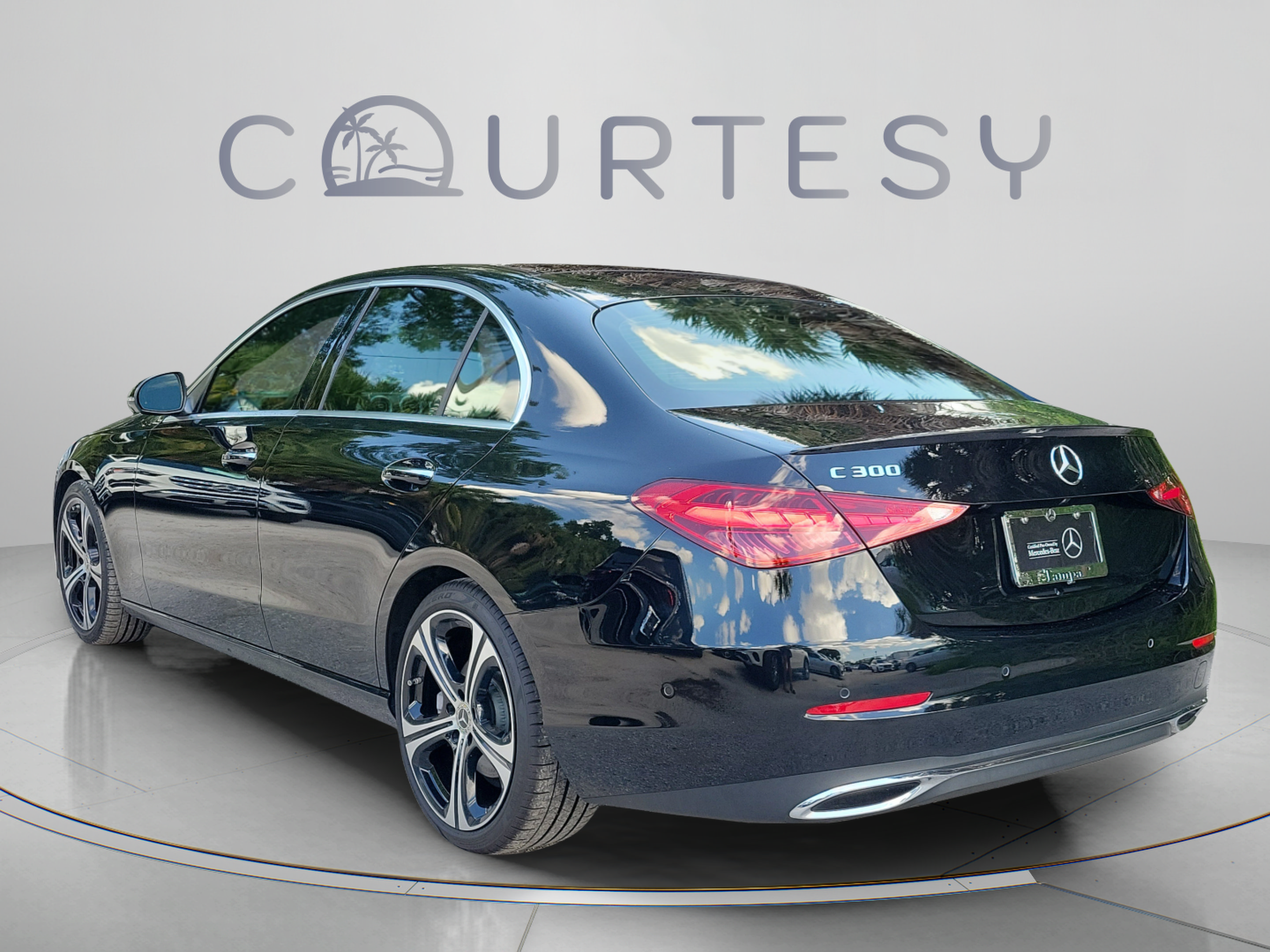 صورة 2 لـ 2022 Mercedes-BENZ C-CLASS