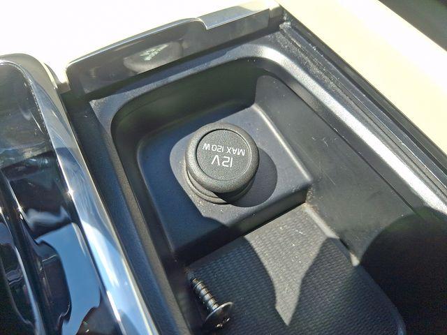 صورة 26 لـ 2023 Volvo XC60 B5 CORE