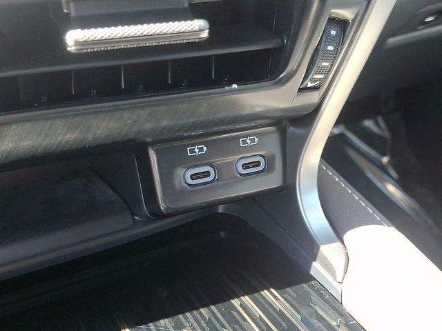 صورة 23 لـ 2024 Lexus RX 350 350