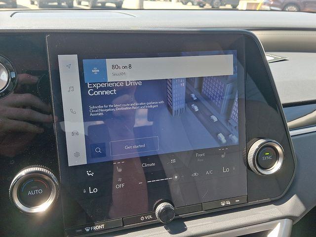 صورة 15 لـ 2024 Lexus RX 350 350