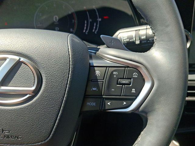 صورة 21 لـ 2024 Lexus RX 350 350
