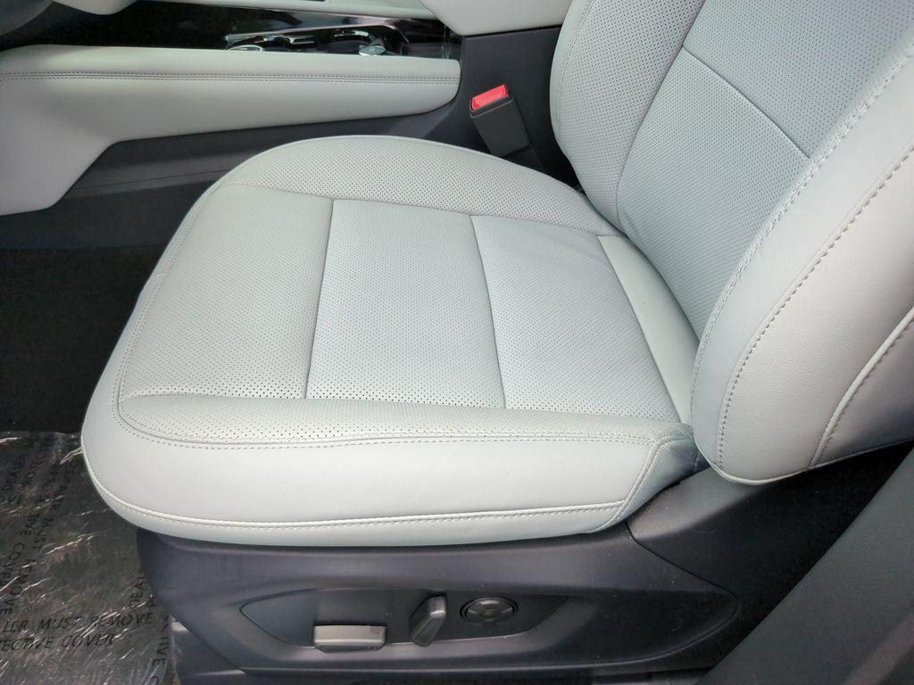صورة مصغرة 19 لـ 2026 FORD EXPLORER PLATINUM