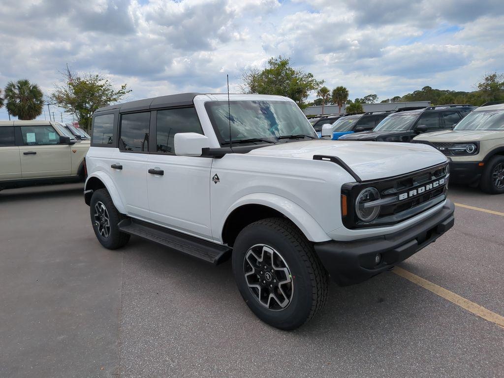 New 2026 Ford Bronco Outer Banks