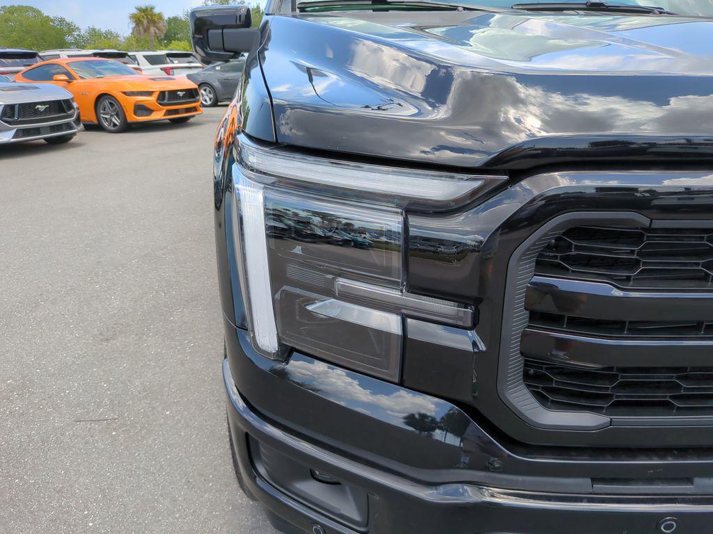 2026 FORD F-150 LARIAT photo 10