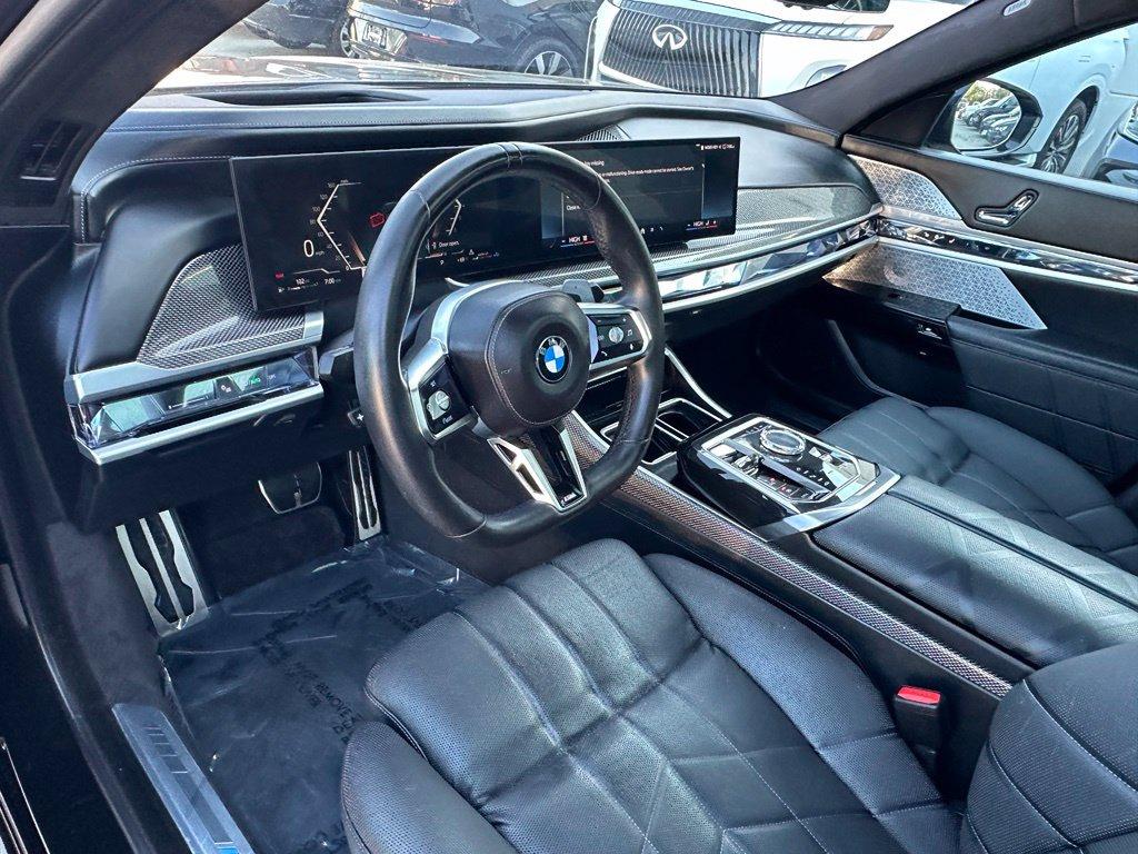 صورة مصغرة 32 لـ 2023 BMW 760 760I XDRIVE