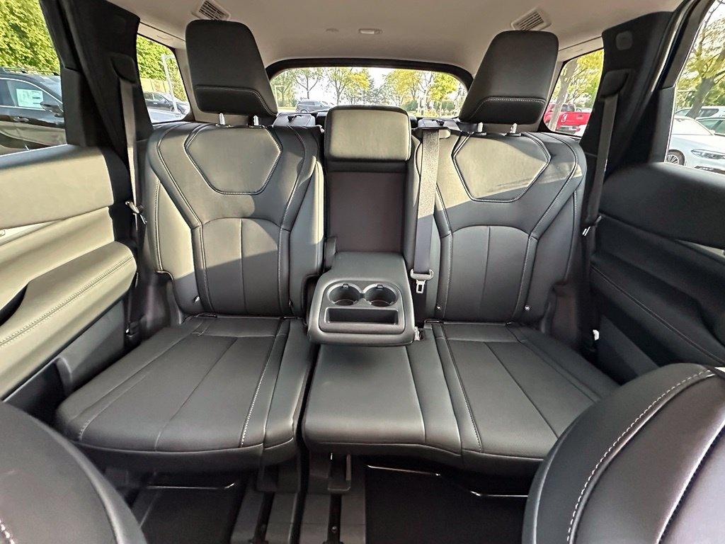 2027 Infiniti QX60 LUXE — миниатюра 17