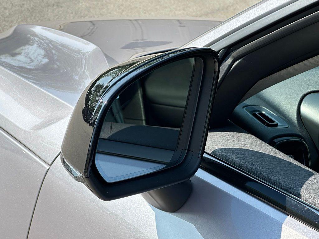صورة مصغرة 12 لـ 2026 Volvo XC40 B5 PLUS