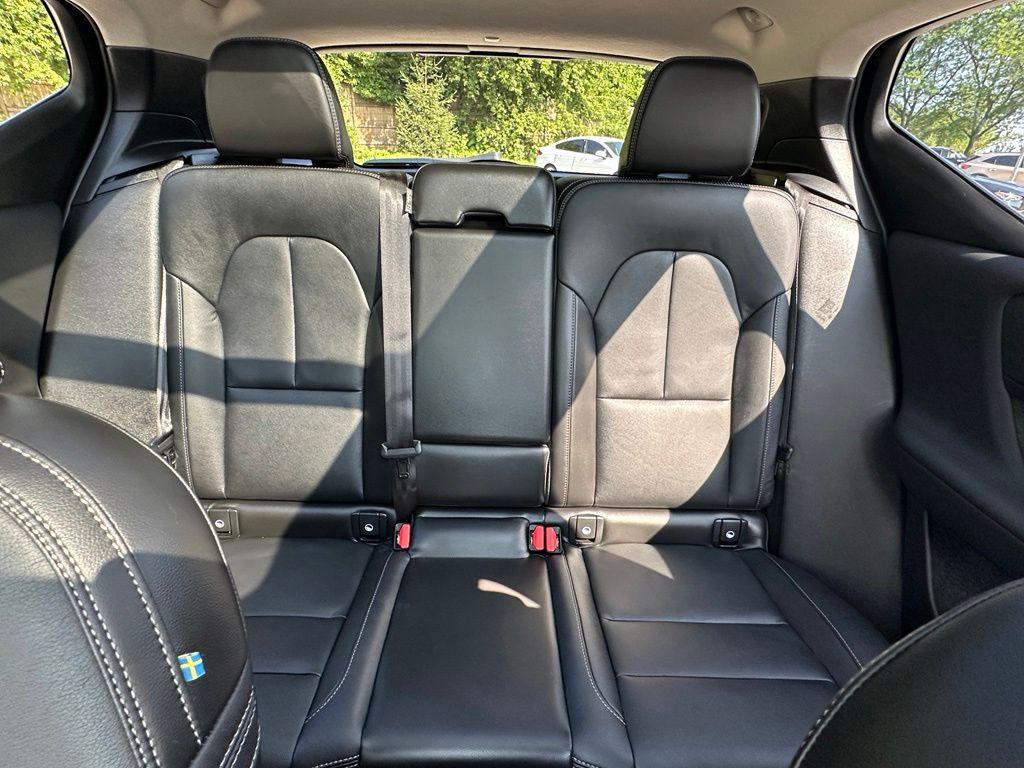 صورة مصغرة 18 لـ 2026 Volvo XC40 B5 PLUS