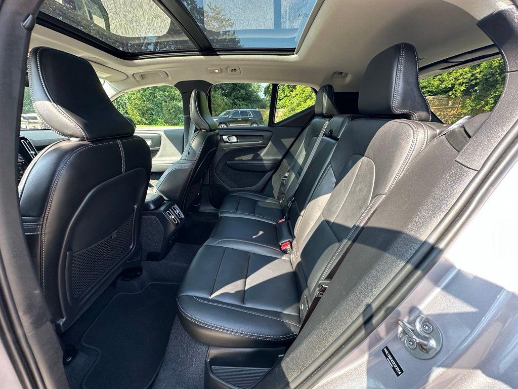 صورة مصغرة 19 لـ 2026 Volvo XC40 B5 PLUS