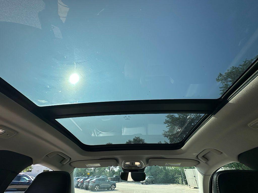 صورة مصغرة 22 لـ 2026 Volvo XC40 B5 PLUS