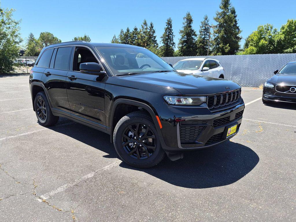 New 2026 Jeep Grand Cherokee Altitude
