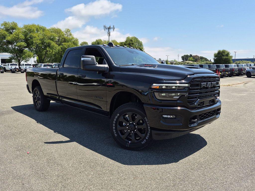 New 2026 RAM 2500 Laramie Crew Cab 4x4 8' Box