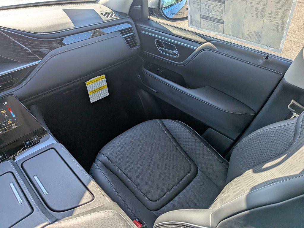 2027 Infiniti QX80 LUXE — миниатюра 18