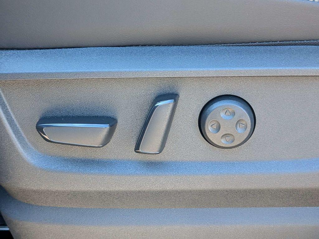 2027 Infiniti QX80 LUXE — миниатюра 21