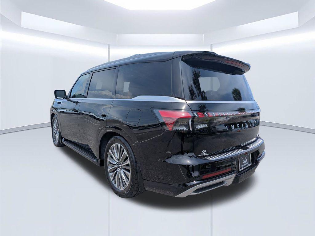 2027 Infiniti QX80 LUXE 照片 8