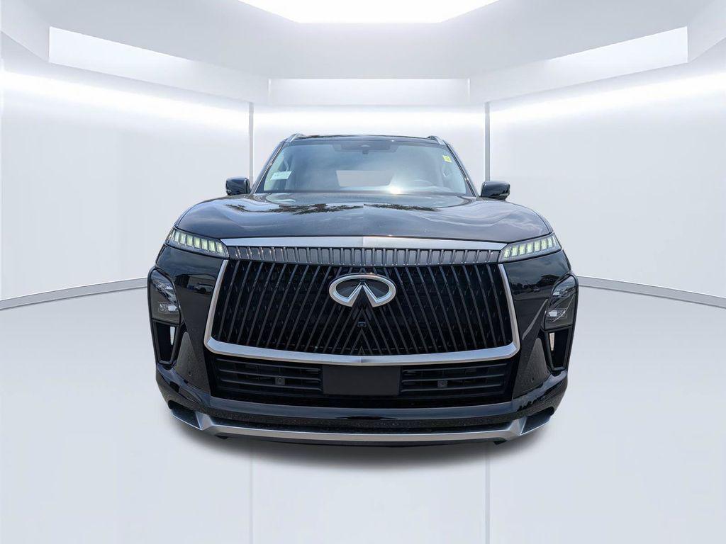 2027 Infiniti QX80 LUXE 照片 3