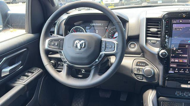 2026 RAM 1500 WARLOCK CREW CAB 4X4 5'7' BOX — миниатюра 22