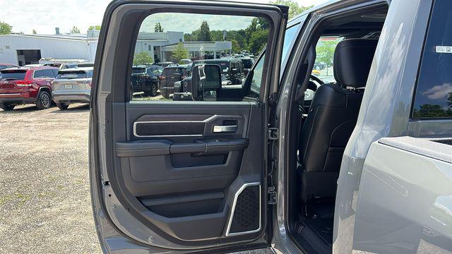 2026 RAM 2500 LARAMIE CREW CAB 4X4 6'4' BOX — миниатюра 20