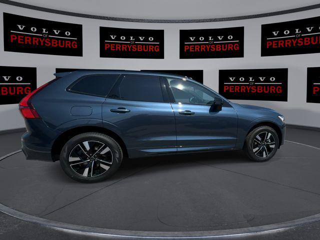 2026 Volvo XC60 B5 PLUS — фото 8