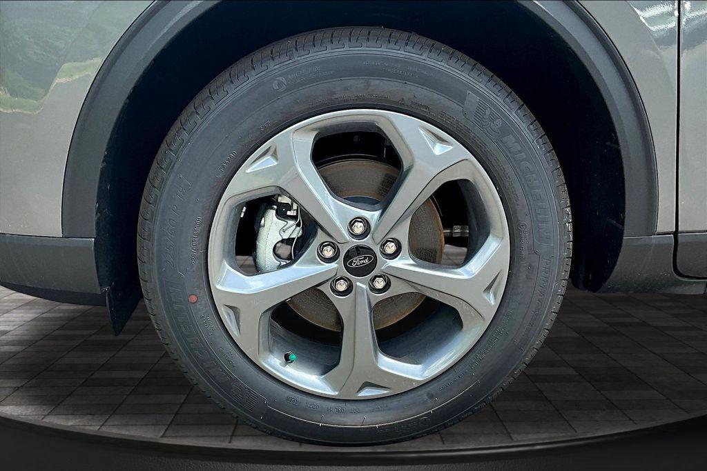صورة مصغرة 13 لـ 2026 FORD ESCAPE ST-LINE
