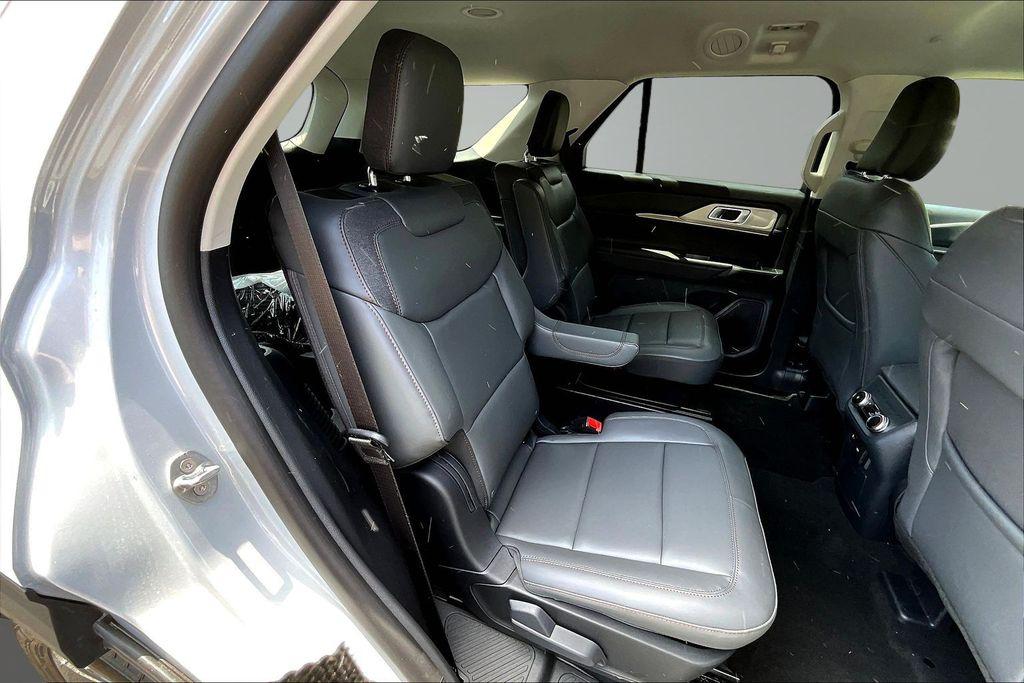 صورة 10 لـ 2026 FORD EXPLORER ACTIVE