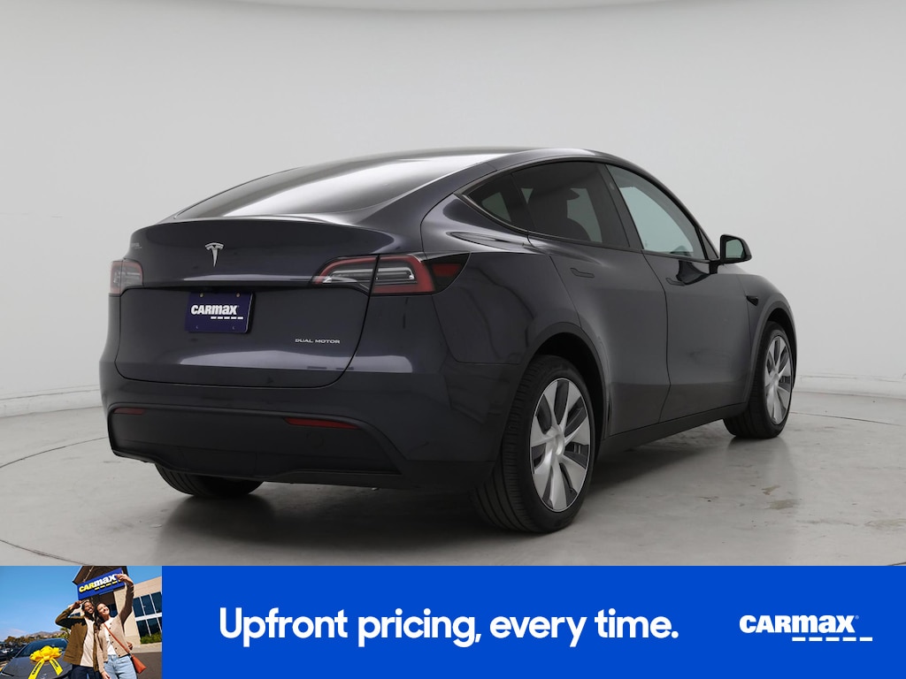 TESLA MODEL Y LONG RANGE - 10