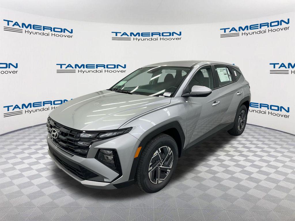 New 2026 Hyundai TUCSON Hybrid SE