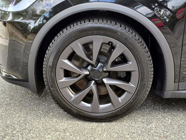 TESLA MODEL X PLAID - 8